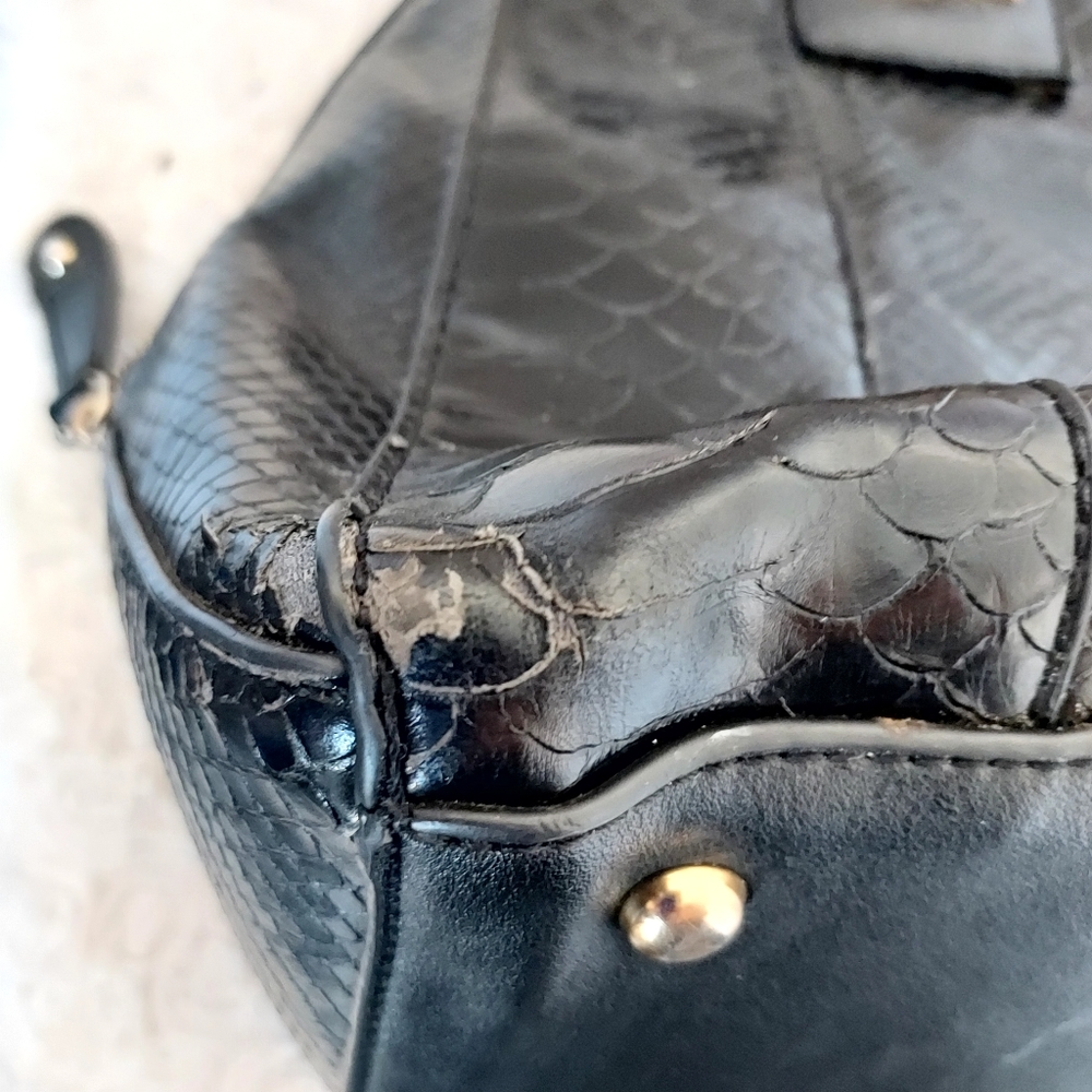 Large Black Tote Purse Bag with faux snake details satin lining - Picture 14 of 16